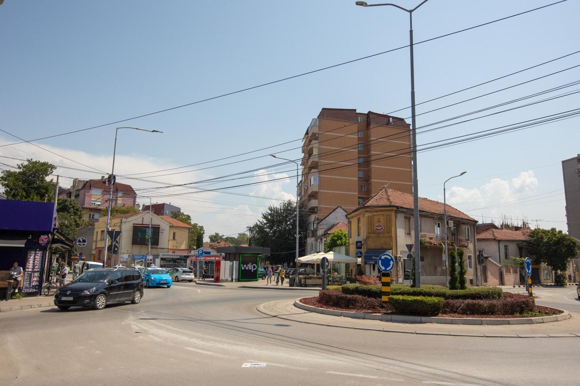 4 Rooms Apartments Ni Kültér fotó