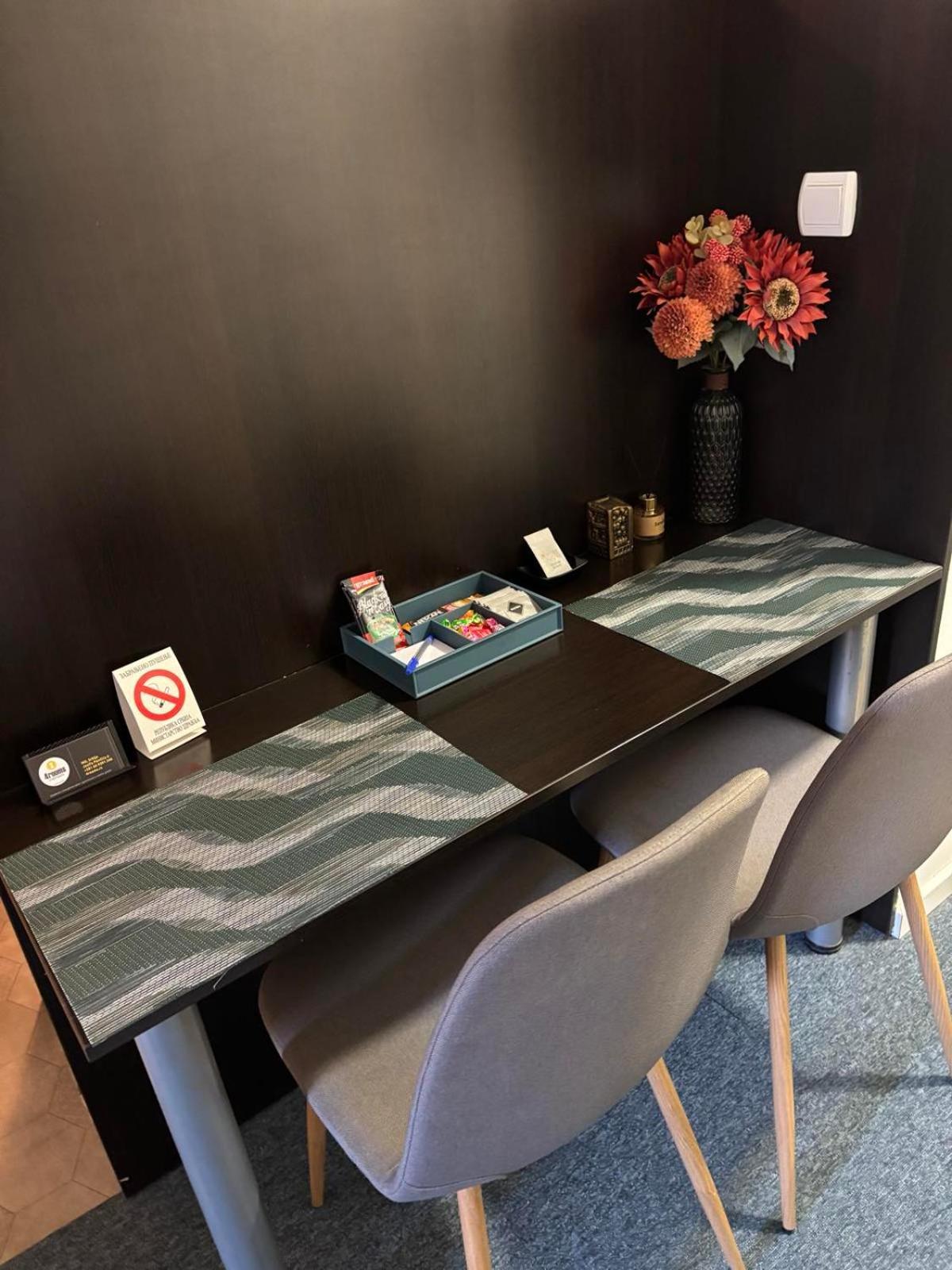 4 Rooms Apartments Ni Kültér fotó