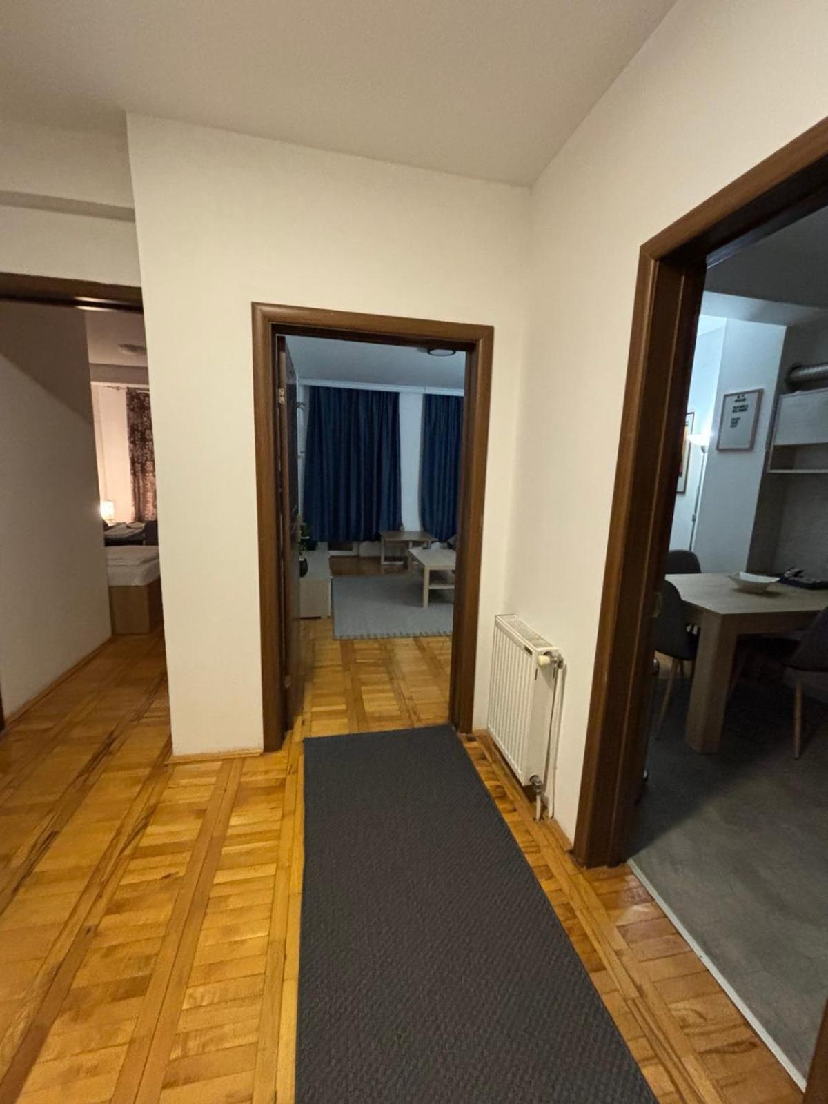 4 Rooms Apartments Ni Kültér fotó